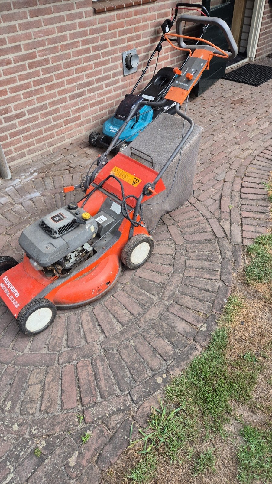 Husqvarna Royal 53E Benzine Grasmaaier met Opvangzak, Ophalen, Cirkelmaaier, Gebruikt, 50 cm of meer