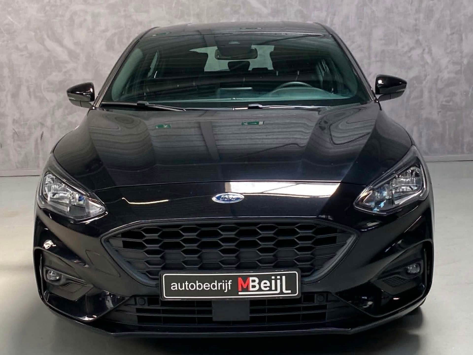 Ford Focus 1.0 EcoBoost ST Line Business /Led /Trekhaak /Win, 125 pk, Euro 6, Zwart, Bedrijf