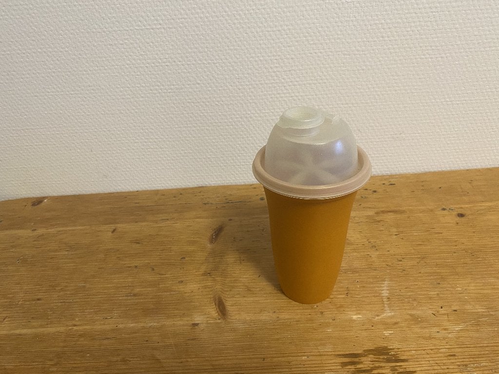 Tupperware Shaker ( oranje/doorzichtig ), Huis en Inrichting, Keuken | Tupperware, Ophalen of Verzenden, Gebruikt, Oranje, Overige typen