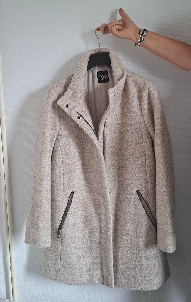 winterjas maat 52/54, Ophalen, Beige, Maat 46/48 (XL) of groter, Zo goed als nieuw