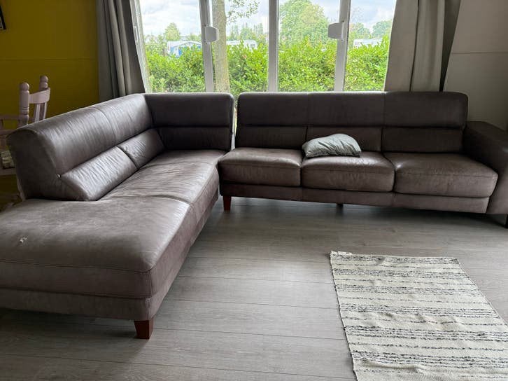 Comfortabele hoekbank van leer en diversen meubels, Huis en Inrichting, Ophalen of Verzenden, Gebruikt, Leer
