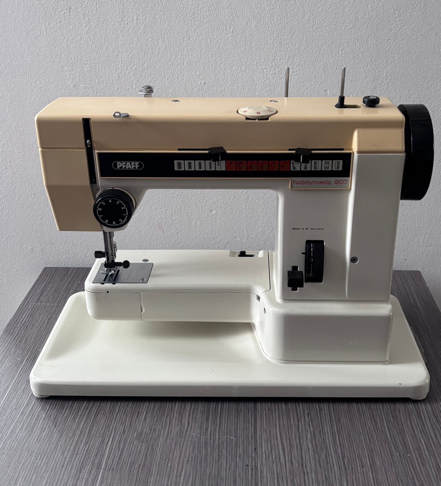 Degelijke Pfaff Hobbymatic 207 Naaimachine - Made in Germany, Ophalen, Gebruikt, Naaimachine, Pfaff