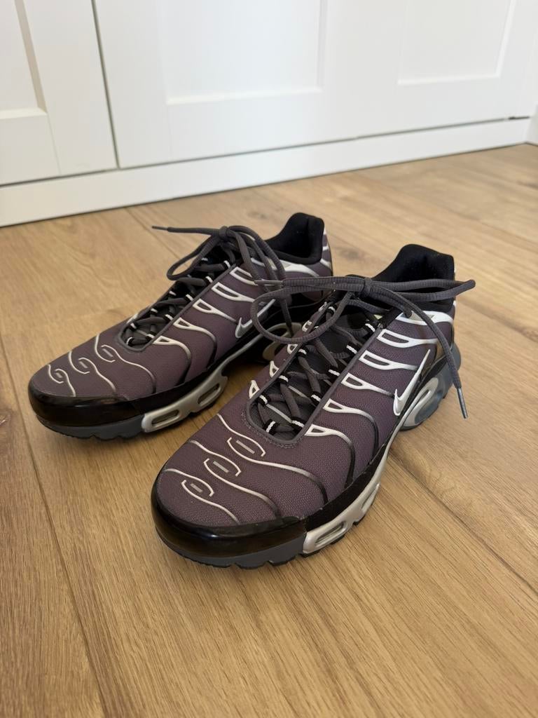 Nike Air Max Plus TN Maat 46, Kleding | Heren, Schoenen, Ophalen of Verzenden, Zo goed als nieuw, Zwart