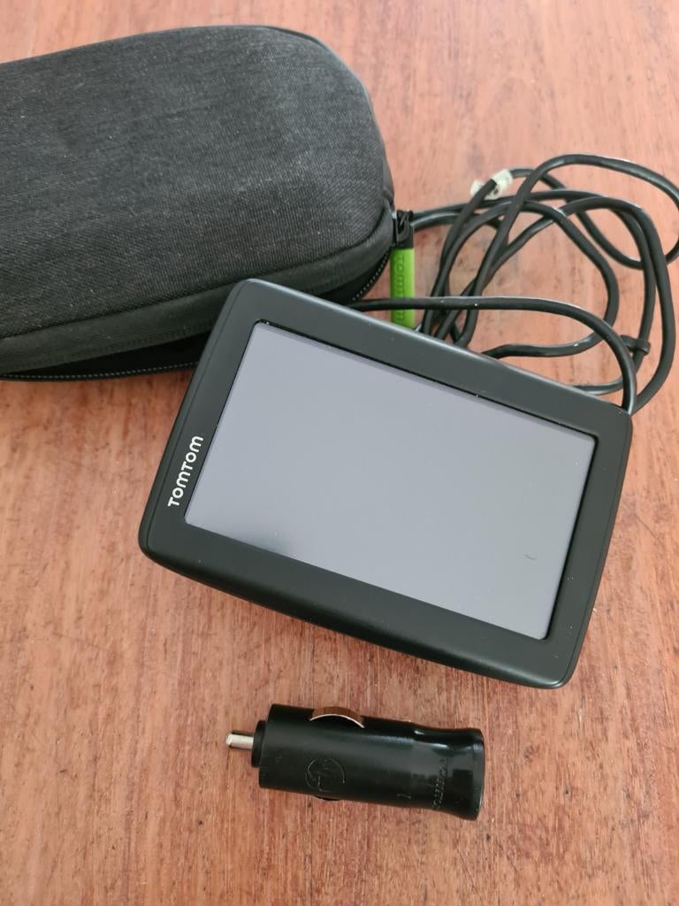 TomTom navigatiesysteem met tasje, Ophalen of Verzenden, Gebruikt