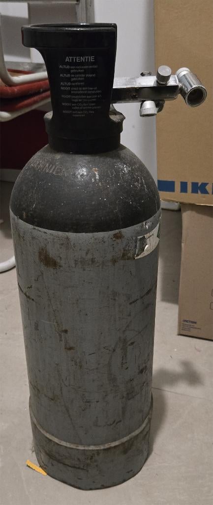 CO2-cilinder met sodastream-vul-hulpstuk, Ophalen, Gebruikt