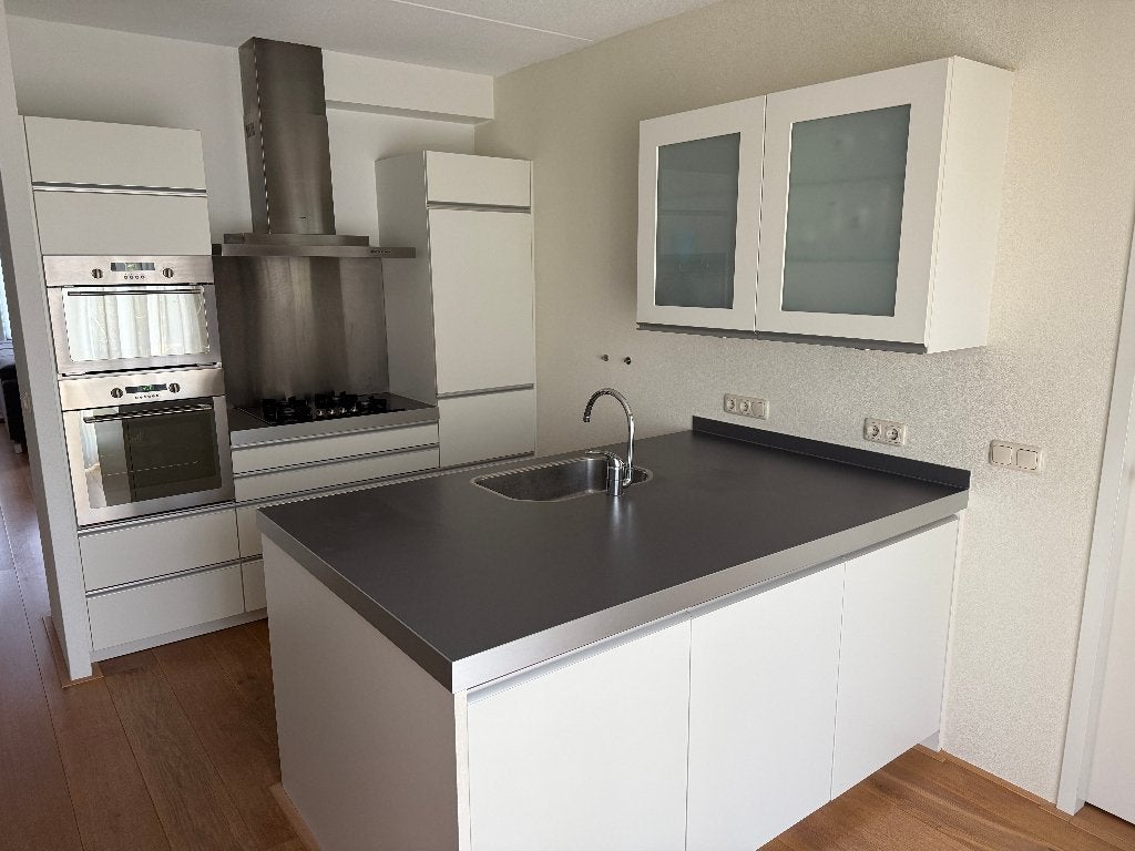 [GRATIS] Complete keuken incl. apparatuur, Ophalen, Gebruikt, Wit, Kunststof