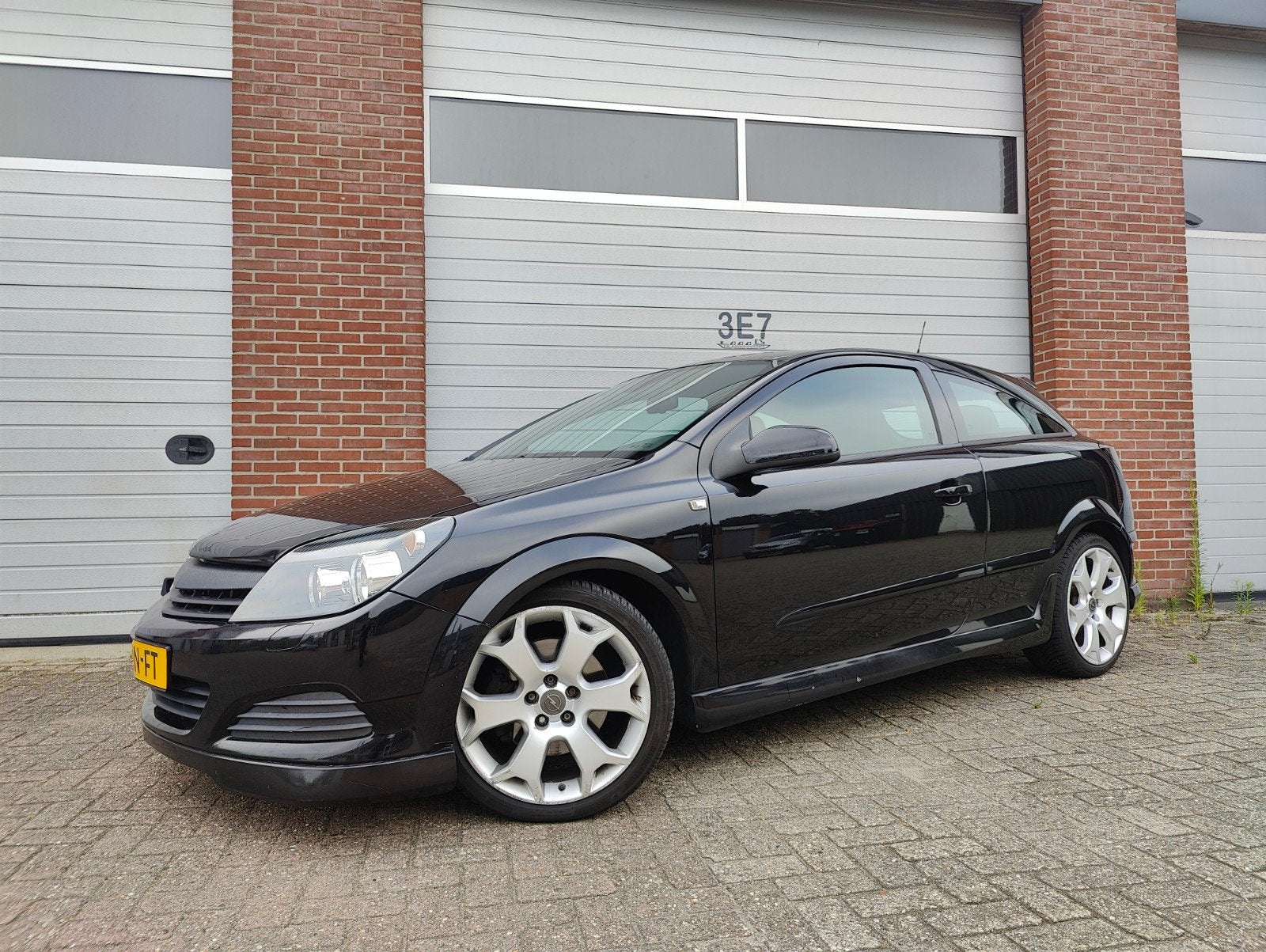 Opel Astra 2.0 Turbo GTC OPC Line 125KW 2006 Zwart, Voorwielaandrijving, 1998 cc, Stof, 4 cilinders