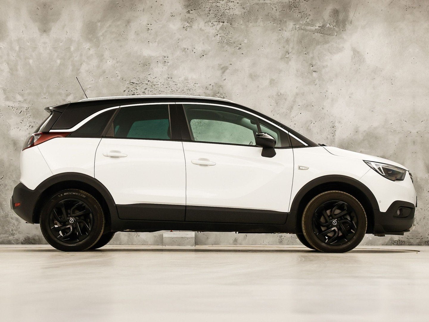 Opel Crossland X 1.2 Turbo Innovation (NAP, APPLE CARPLAY, G, Auto's, 12 maanden, Gebruikt, 1199 cc, Wit