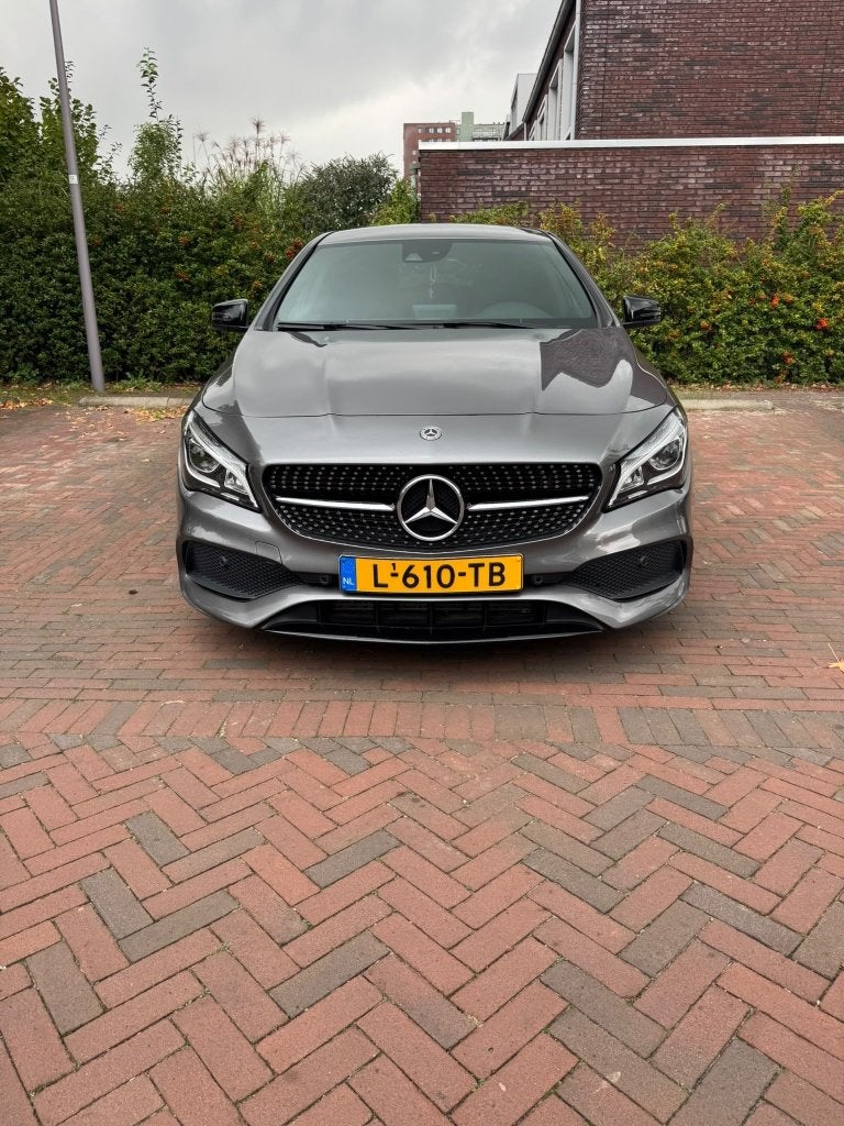 Mercedes-Benz CLA 220 135KW 4MATIC 7G-DCT 2018 Grijs, Auto's, CLA, Zwart, 4 cilinders, Leder en Stof