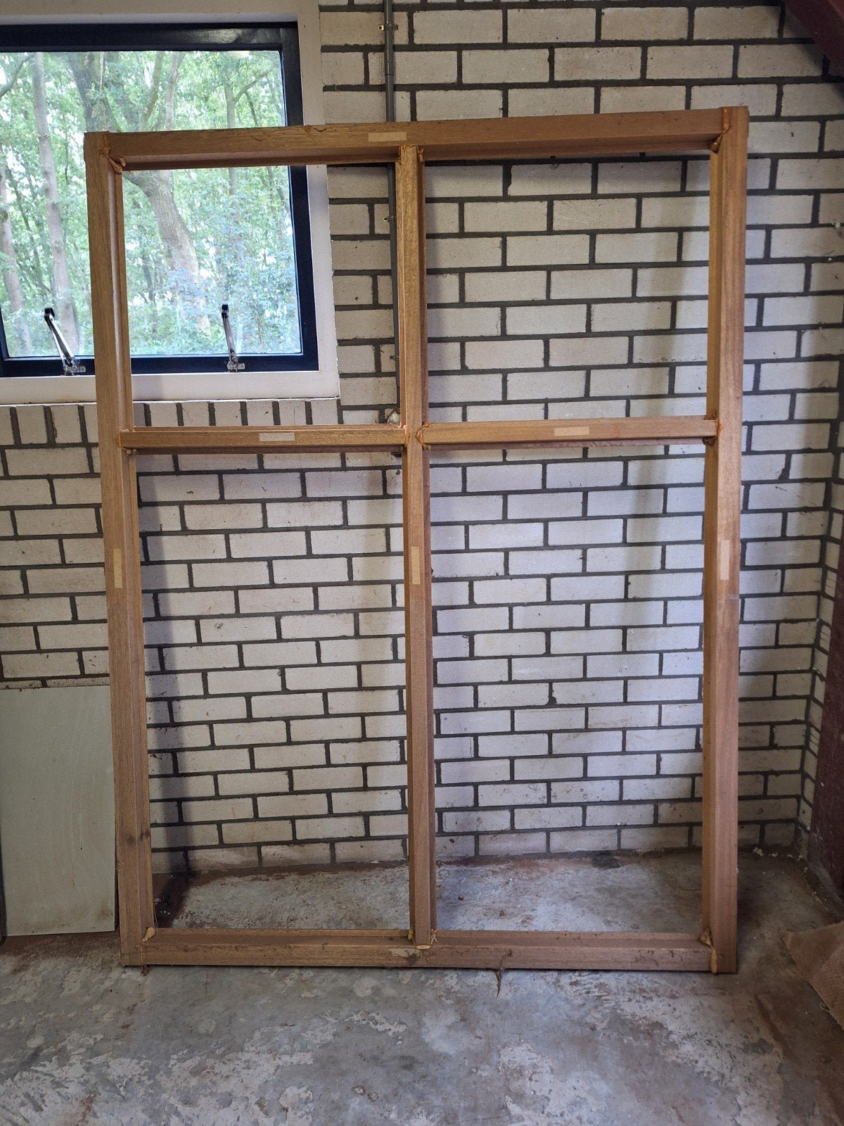 Nieuw hardhouten raamkozijn, Ophalen, Gevelraam of Ruit, Nieuw, 160 cm of meer