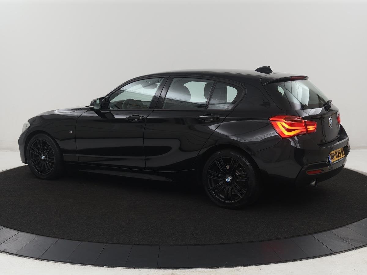 BMW 1-serie 118i M Sport Automaat 5-deurs Climate Control |, Auto's, Gebruikt, 4 cilinders, Alcantara, Zwart