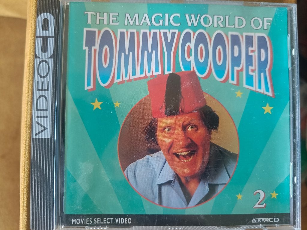 VIDEOCD TOMMY COOPER CDI BRITSE HUMOR GOOCHELAAR, Alle leeftijden, Verzenden, Zo goed als nieuw, Overige genres