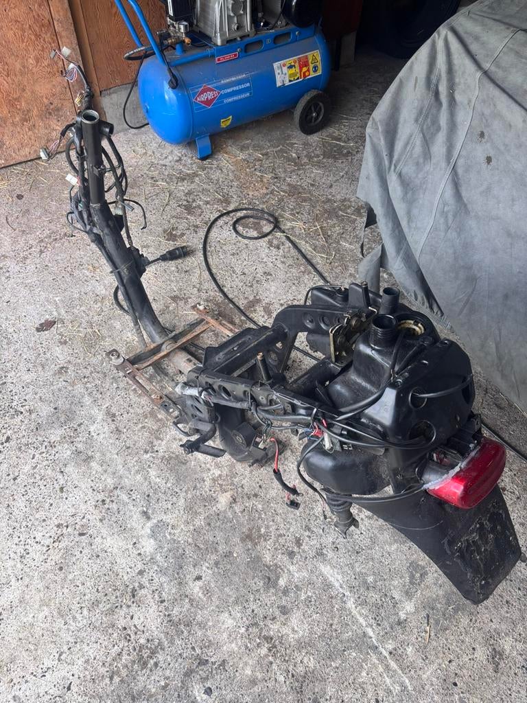 Skipper 125 frame, Ophalen, Zo goed als nieuw, Frame, Piaggio