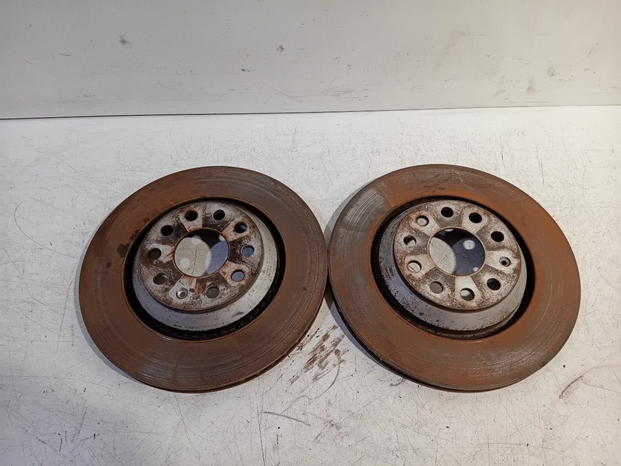 Remschijfset achter Audi RS, Auto-onderdelen, Onderdelen@venauto.nl, Van der Ven Autorecycling B.V., Gebruikt, Ettenseweg 76, 4706 PB Roosendaal, The Netherlands