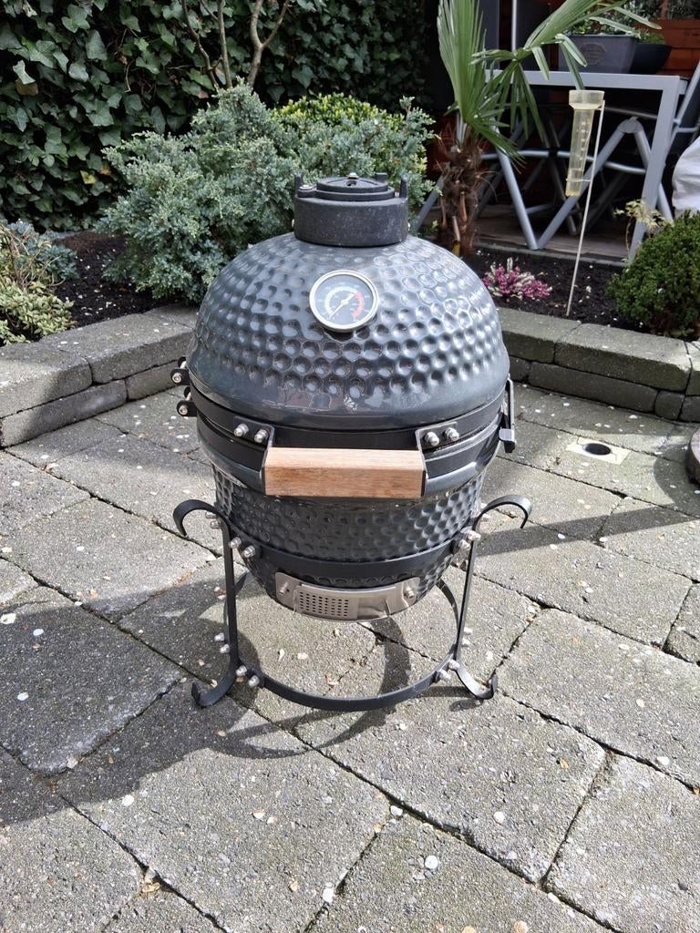 Te koop mooie houtskoolbbq soort egg !!, Ophalen