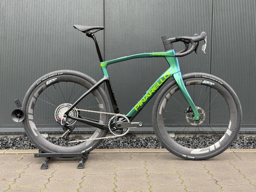 Pinarello Dogma gravel | 54,5 | Force 1x13 | Zipp 303 XPLR |
