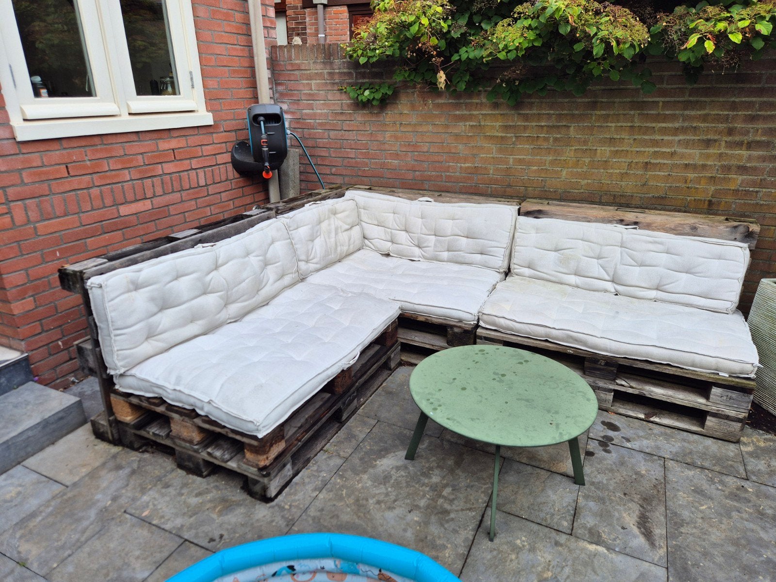 pallet zitje incl kussens, Tuin en Terras, Tuinsets en Loungesets, Gebruikt, Hout, Ophalen, 2 zitplaatsen