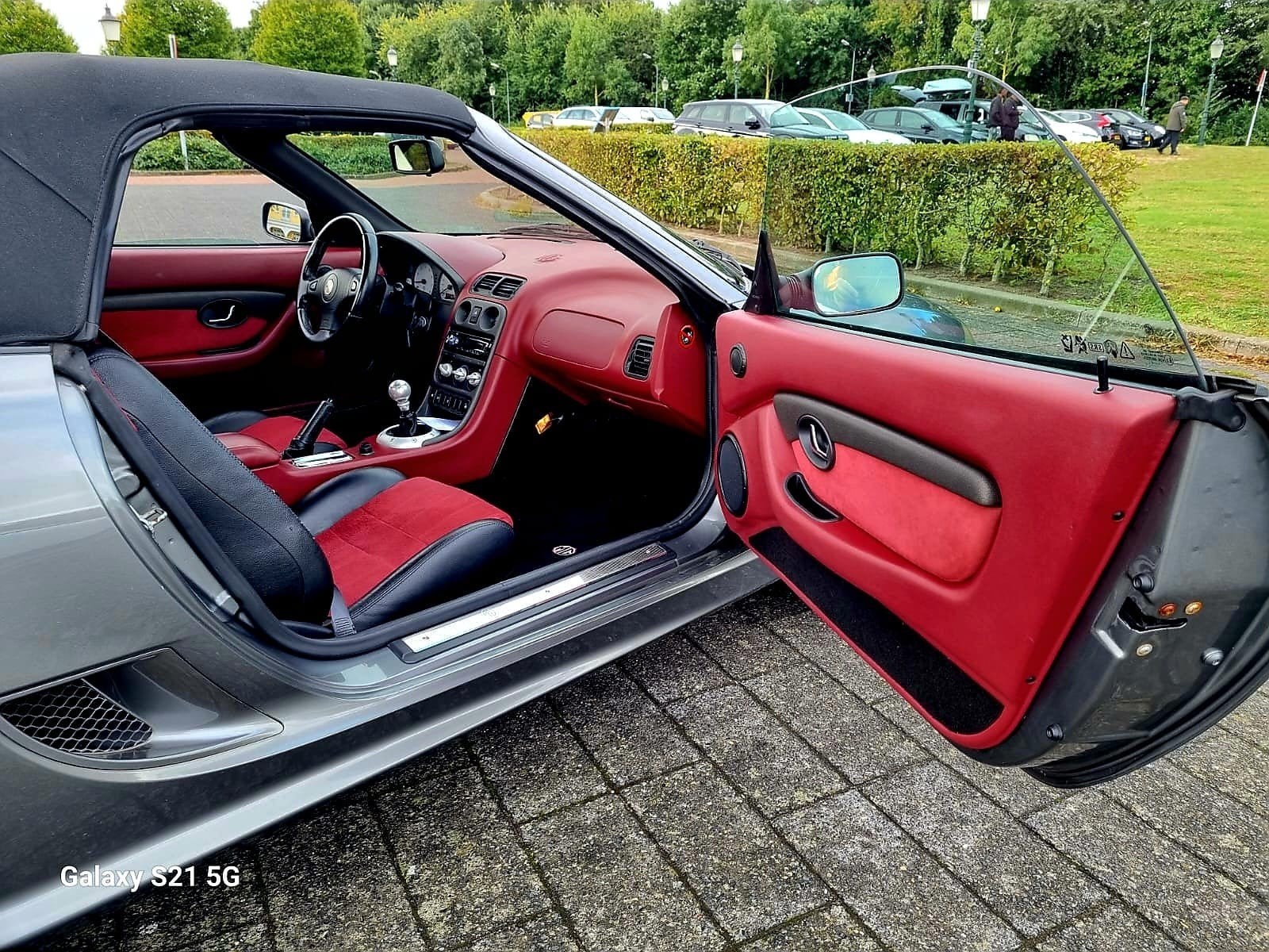 MG TF 1.8 I 135 2003 Grijs, Auto's, MG, 13 km/l, 40 €/maand, 4 cilinders, Cabriolet