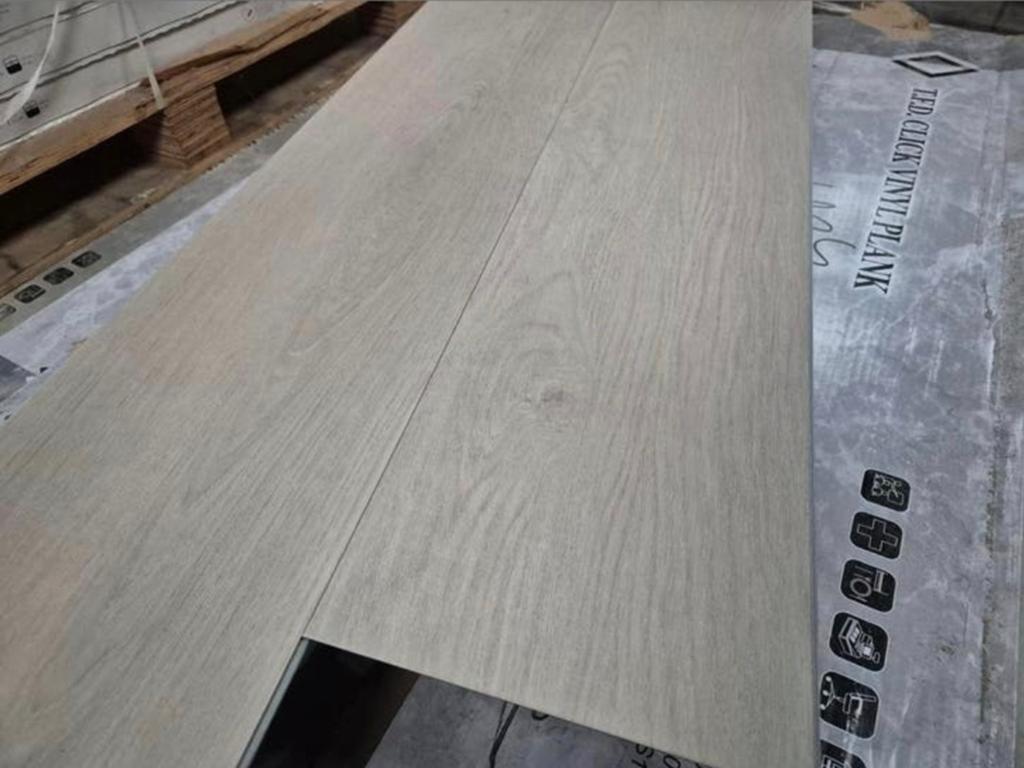 49m² Lichte houtlook clickpvc klik pvc 121 x 21,8cm x 5mm, Ophalen, Nieuw, 25 tot 50 m²