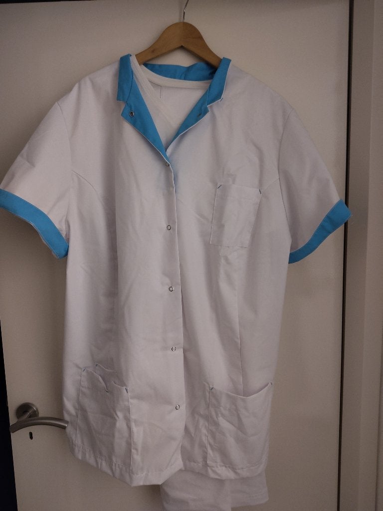 Zorg uniform, maat xxxl, Ophalen, Zo goed als nieuw
