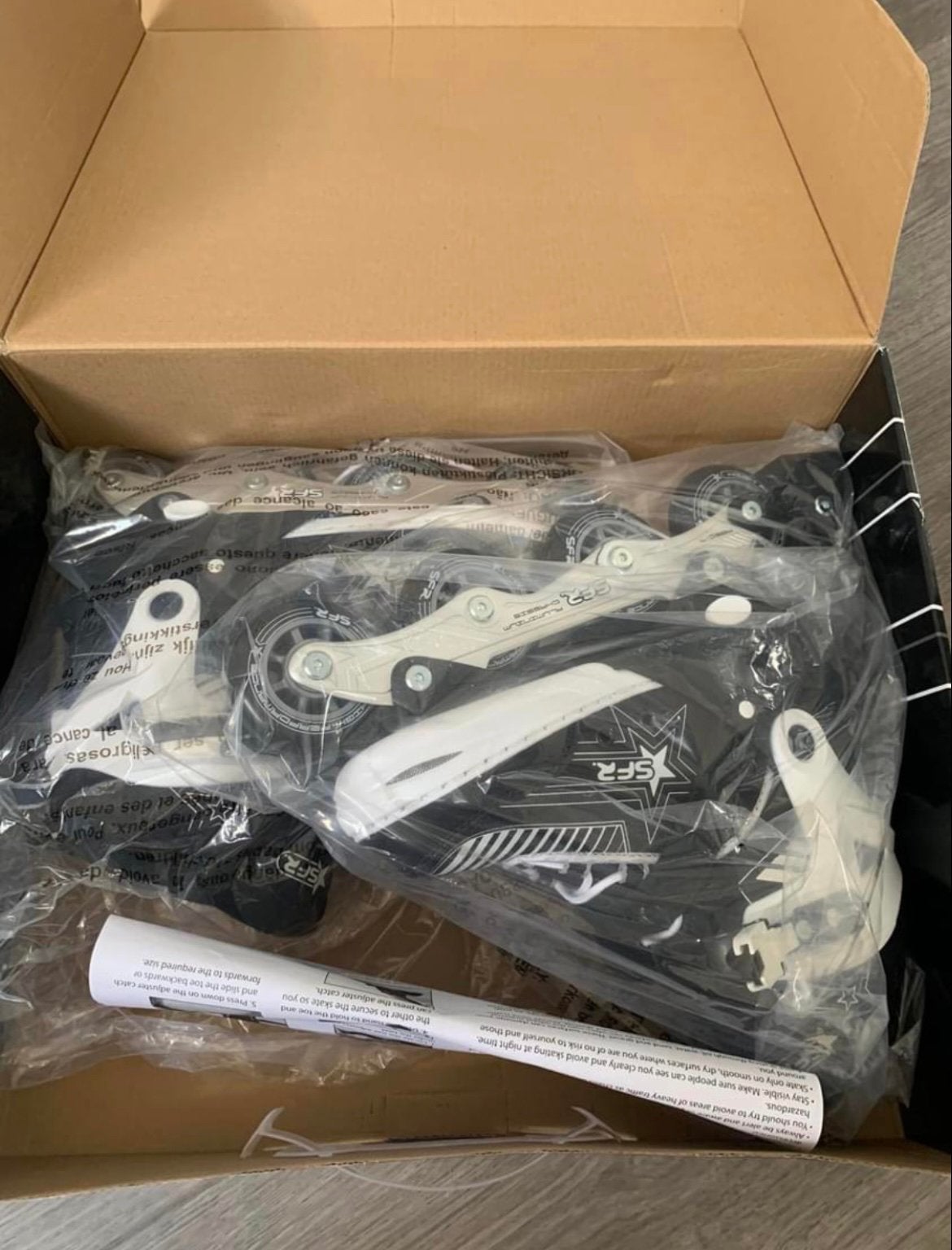 Nieuwe Pulsar Skeelers - Maat 35.5-39.5, Sport en Fitness, Skeelers, Verstelbaar, Kinderen, Nieuw, Inline skates 4 wielen