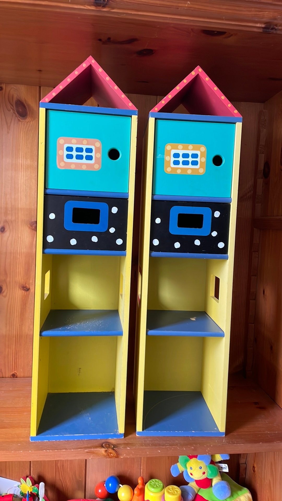 Twee houten opberghuisjes / speelhuisjes, Ophalen, Minder dan 75 cm, 105 cm of meer, Zo goed als nieuw