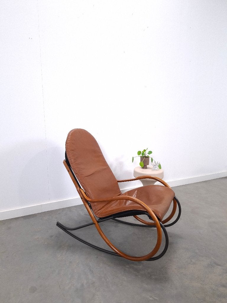 Leren Nonna schommelstoel Paul Tuttle, Strässle, Rocking, Huis en Inrichting, Fauteuils, Gebruikt, Leer, 75 tot 100 cm, Ophalen of Verzenden
