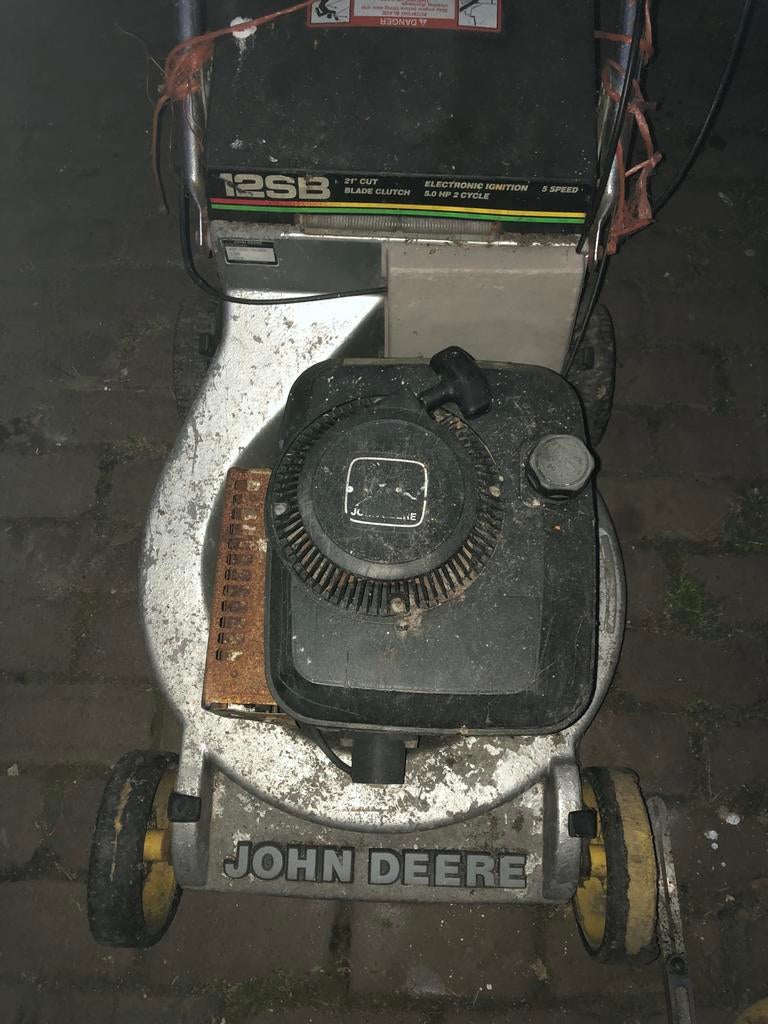 John Deere 12SB Benzine Grasmaaier - Krachtig en Betrouwbaar, Cirkelmaaier, Gebruikt, Ophalen of Verzenden, 50 cm of meer
