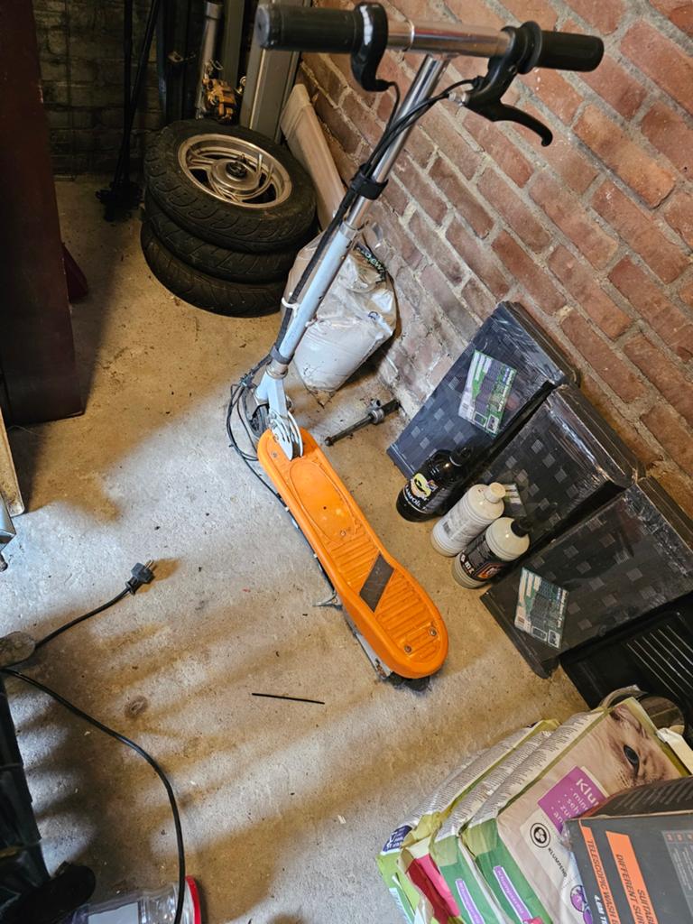 Elecktrishe step, Fietsen en Brommers, Steps, Ophalen of Verzenden, Gewone step