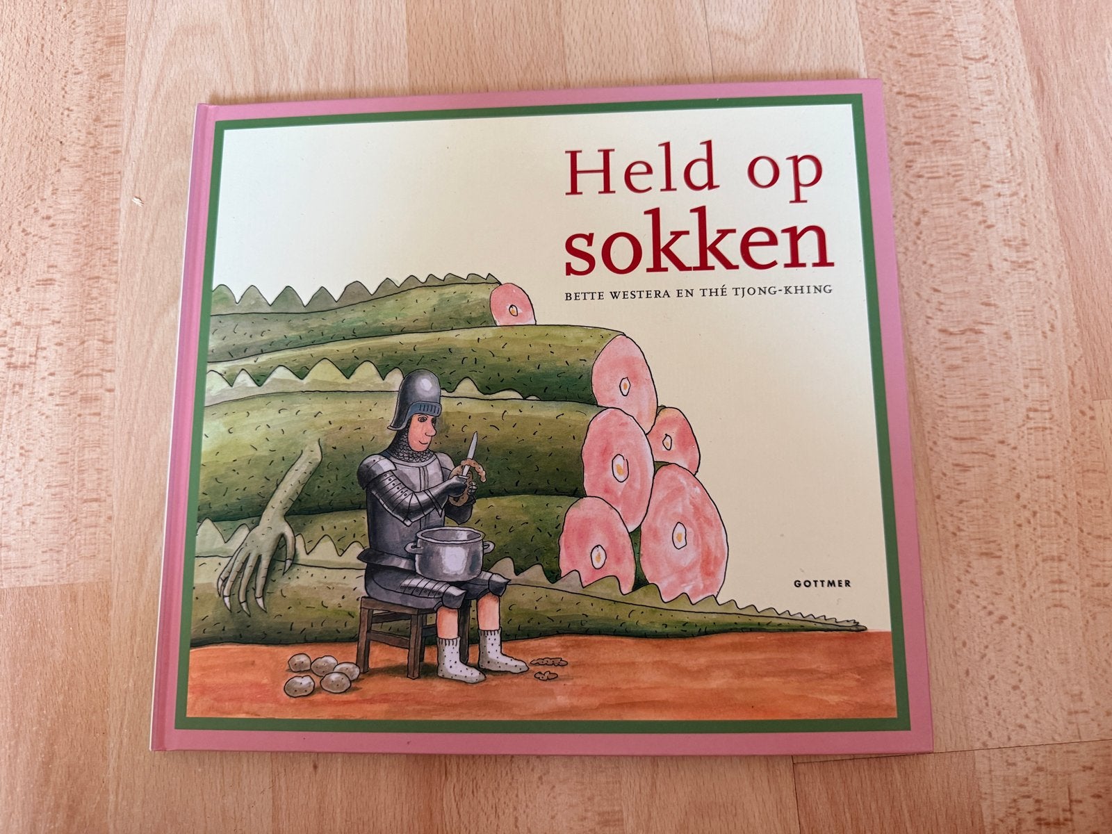 Held op sokken - Bette Westera en Thé Tjong-Khing, Ophalen of Verzenden, Gelezen, Sprookjes