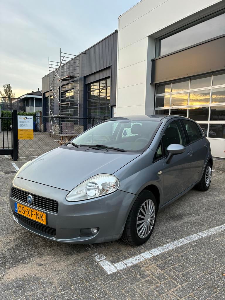 Fiat Punto 1.2 5DR 2007 Grijs APK TOT MEI 2027, 1005 kg, 40 €/maand, 1242 cc, 4 cilinders
