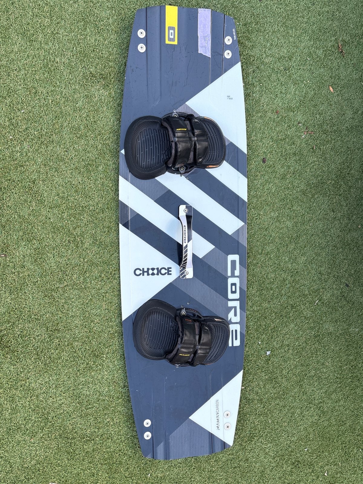 Core Choice Kitesurfboard 137x41.5, Watersport en Boten, Kitesurfen, Twintip, Ophalen of Verzenden, Zo goed als nieuw, Kiteboard