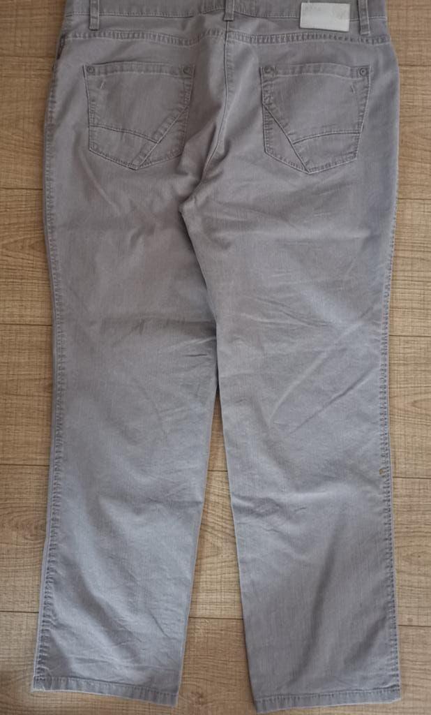 BRAX  JEANS maat 44, Verzenden, Overige jeansmaten, BRAX, Zo goed als nieuw