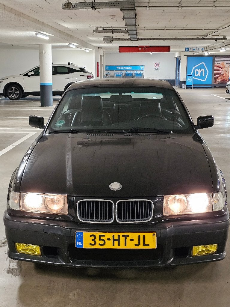 BMW 318 Cabrio E36, Auto's, Zwart, 4 cilinders, Cabriolet, Zwart