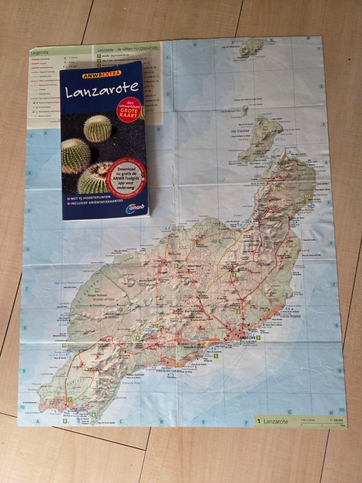ANWB Extra Reisgids Lanzarote met Grote Kaart, Boeken, Europa, Ophalen of Verzenden, Zo goed als nieuw, Reisgids of -boek