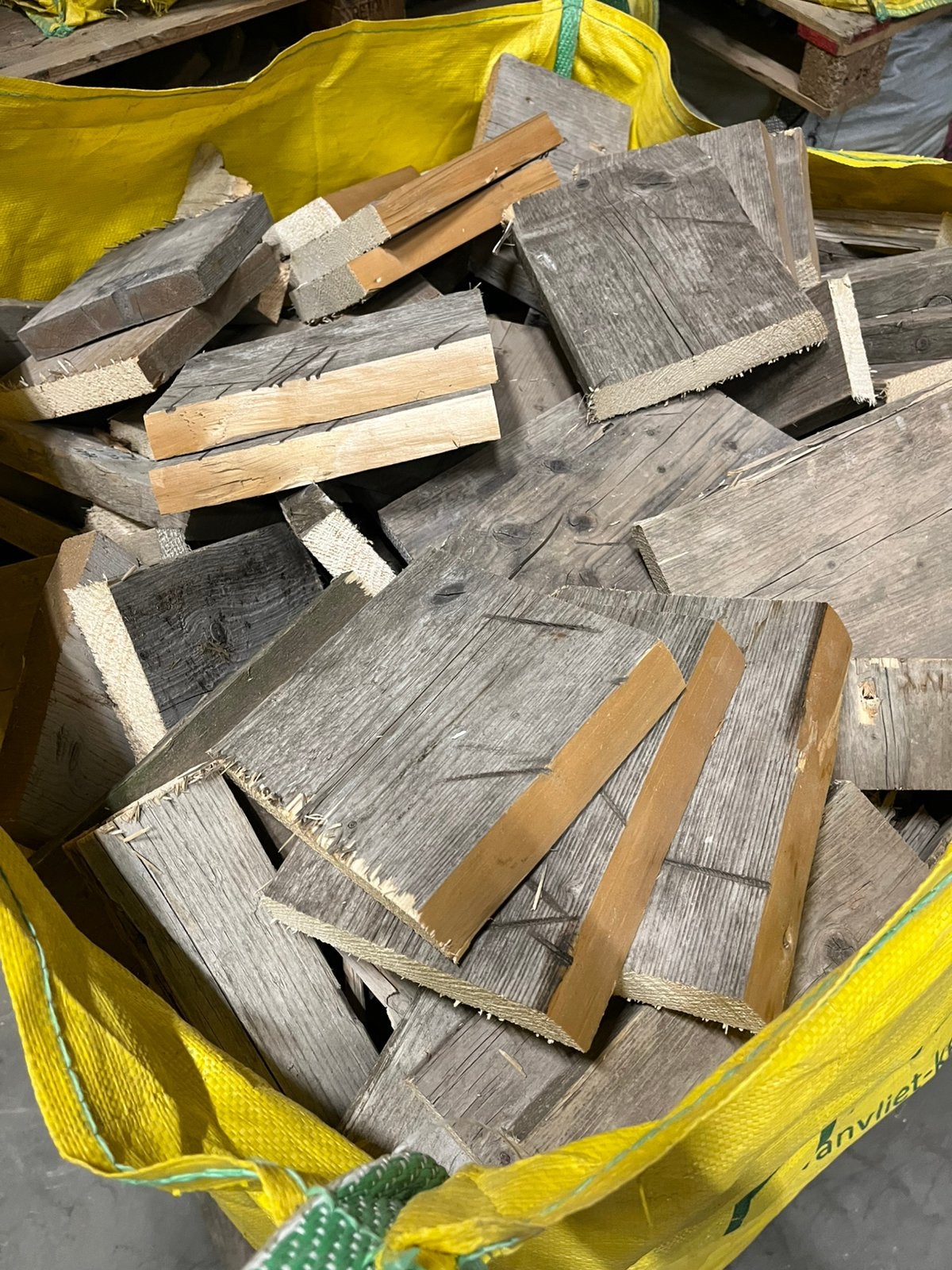 Bigbag vol steigerhout verzaagd 25 cm ong., Minder dan 3 m³, Ophalen