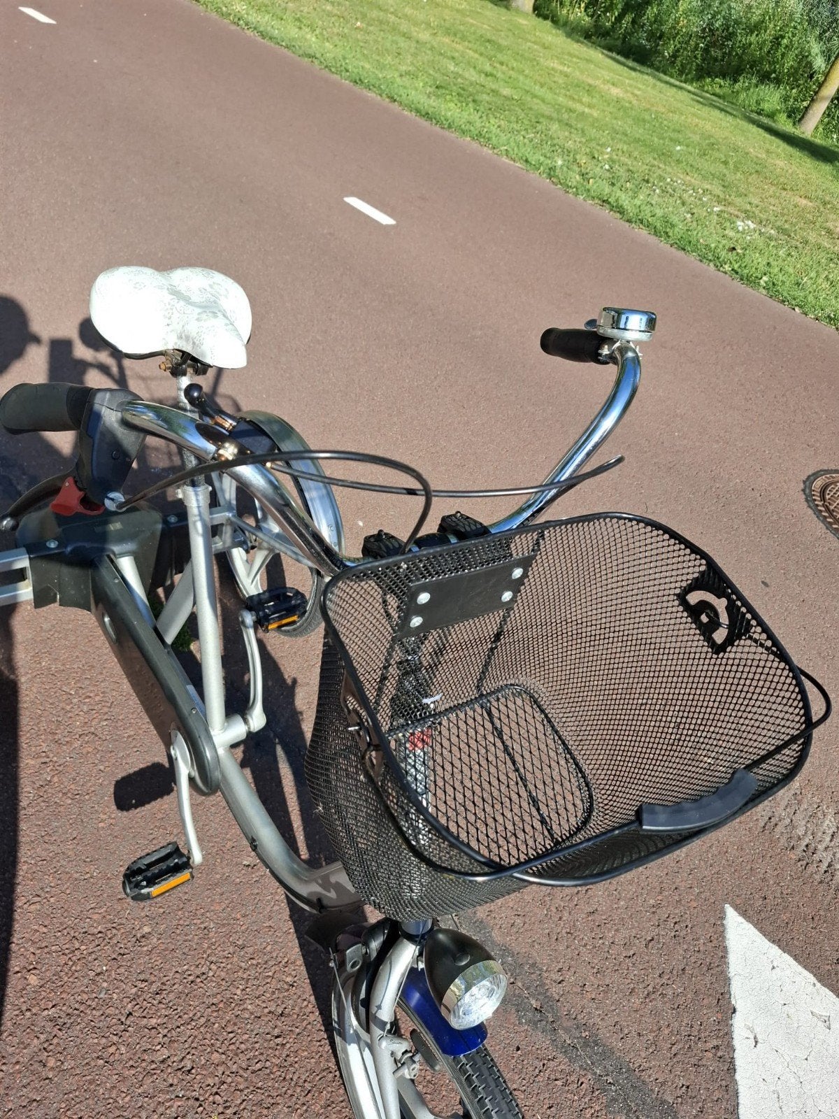 driewielfiets met mandje, Fietsen en Brommers, Fietsen | Tandems, 55 cm of meer, Ophalen, Minder dan 49 cm, Minder dan 10 versnellingen