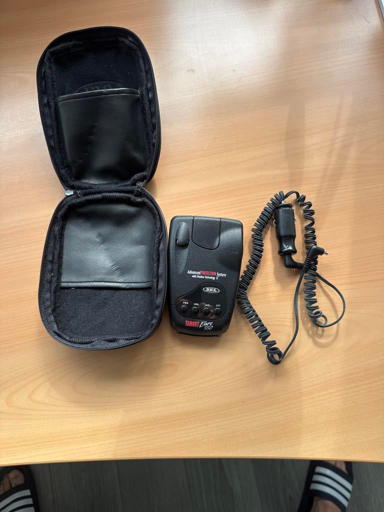 BEL Target Euro 550 Radardetector met hoesje, Auto diversen, Auto-accessoires, Gebruikt, Ophalen of Verzenden