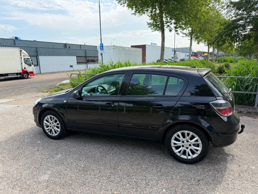 Opel Astra 1.6 Temptation!2009!5-deurs!Airco!Cruise!PDC!Trek, Voorwielaandrijving, 15 km/l, Gebruikt, 4 cilinders
