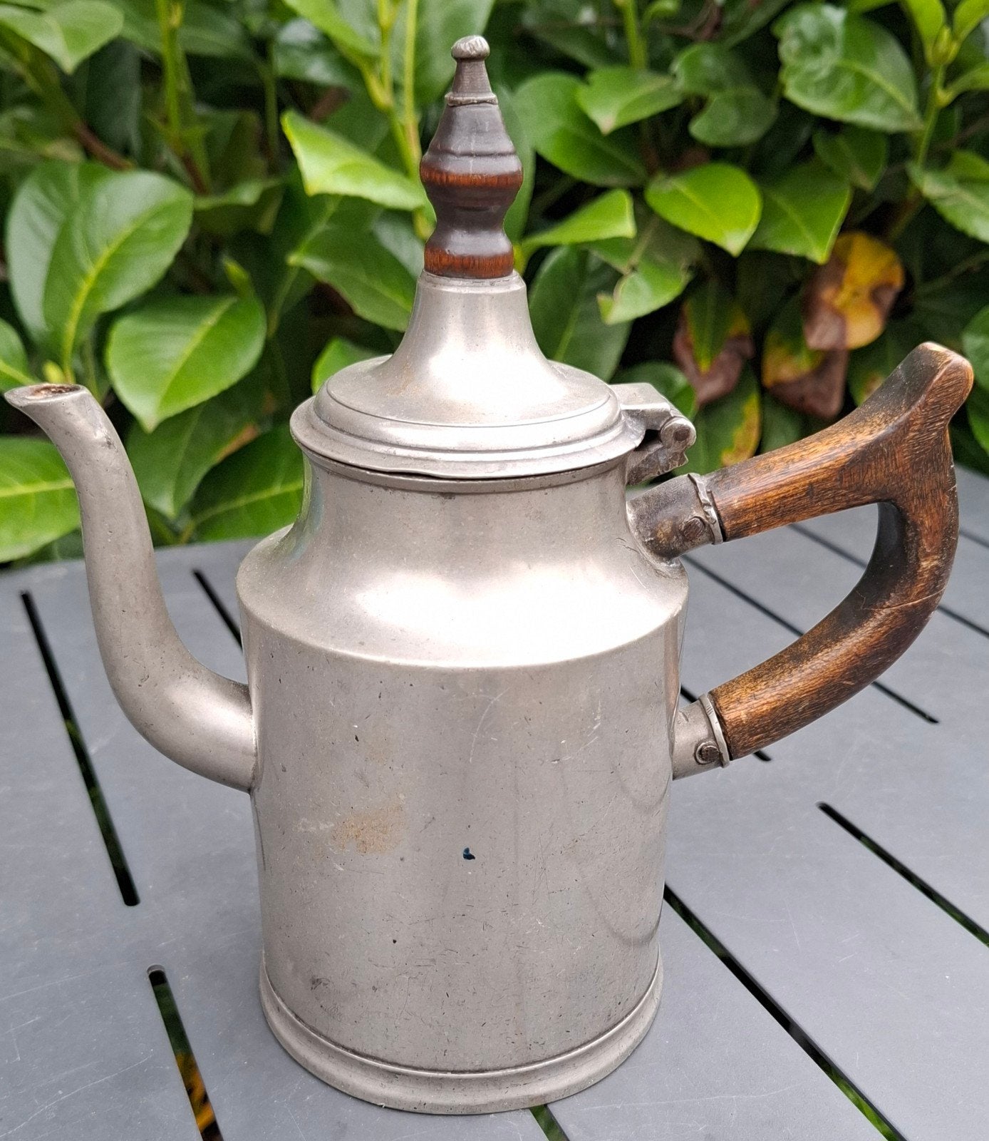 Antieke tinnen koffiekan met houten handvat en knop, Antiek en Kunst, Ophalen of Verzenden