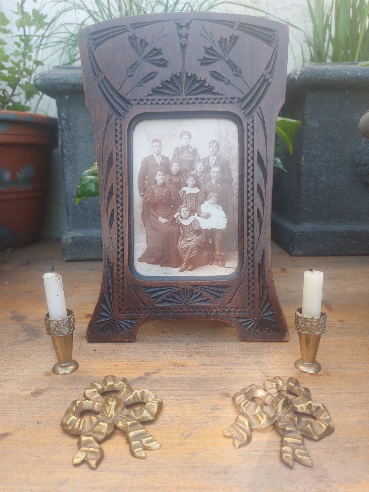 Antieke fotolijst kerfsnede met foto, Ophalen of Verzenden