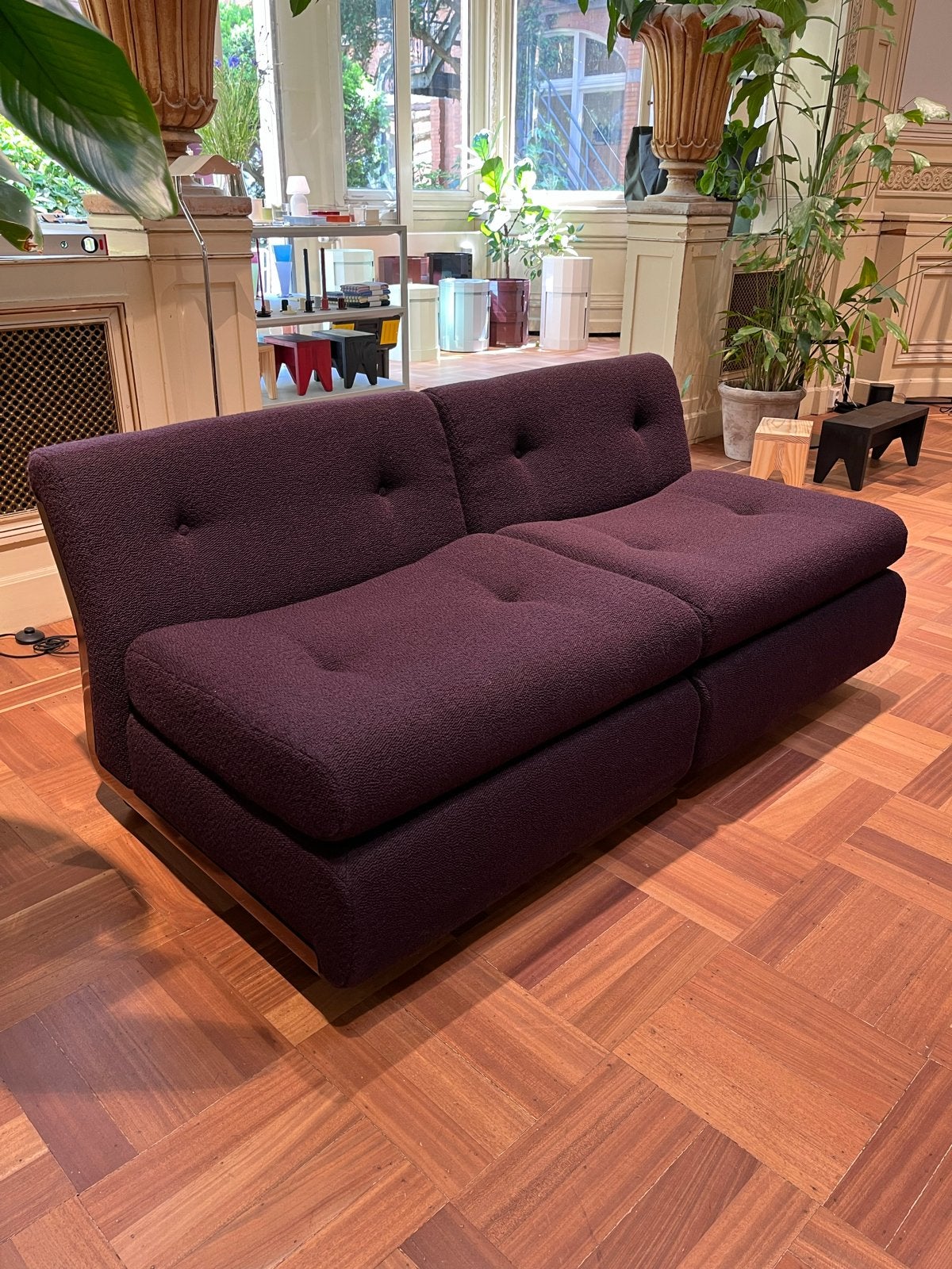HAY Amanta 2 seat in Burgundy Turf Stof, Huis en Inrichting, Ophalen, 150 tot 200 cm, Tweepersoons, 75 tot 100 cm