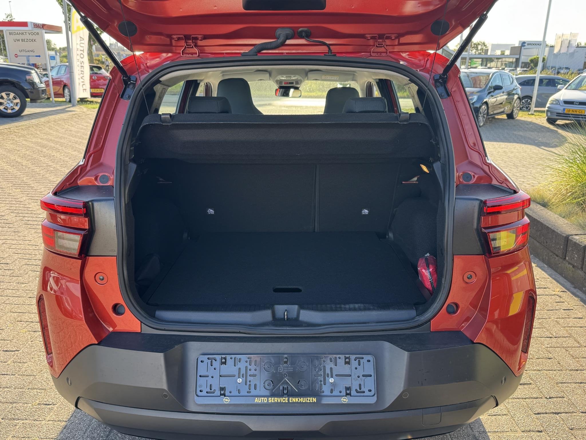 Opel Frontera 1.2 Turbo Hybrid Edition 145 pk Hybrid als nie, Stof, Gebruikt, Bedrijf, Grijs