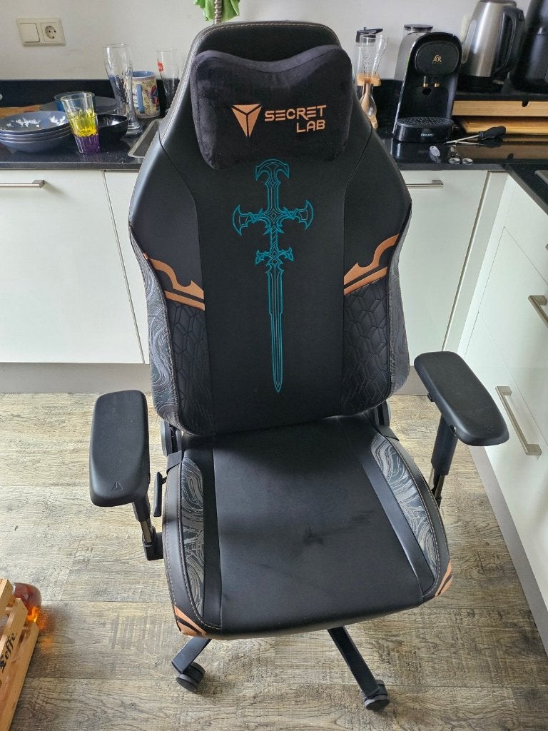 Secretlab TITAN Evo 2022 XL – Viego Edition, Huis en Inrichting, Ophalen, Overige kleuren, Zo goed als nieuw, Gaming bureaustoel