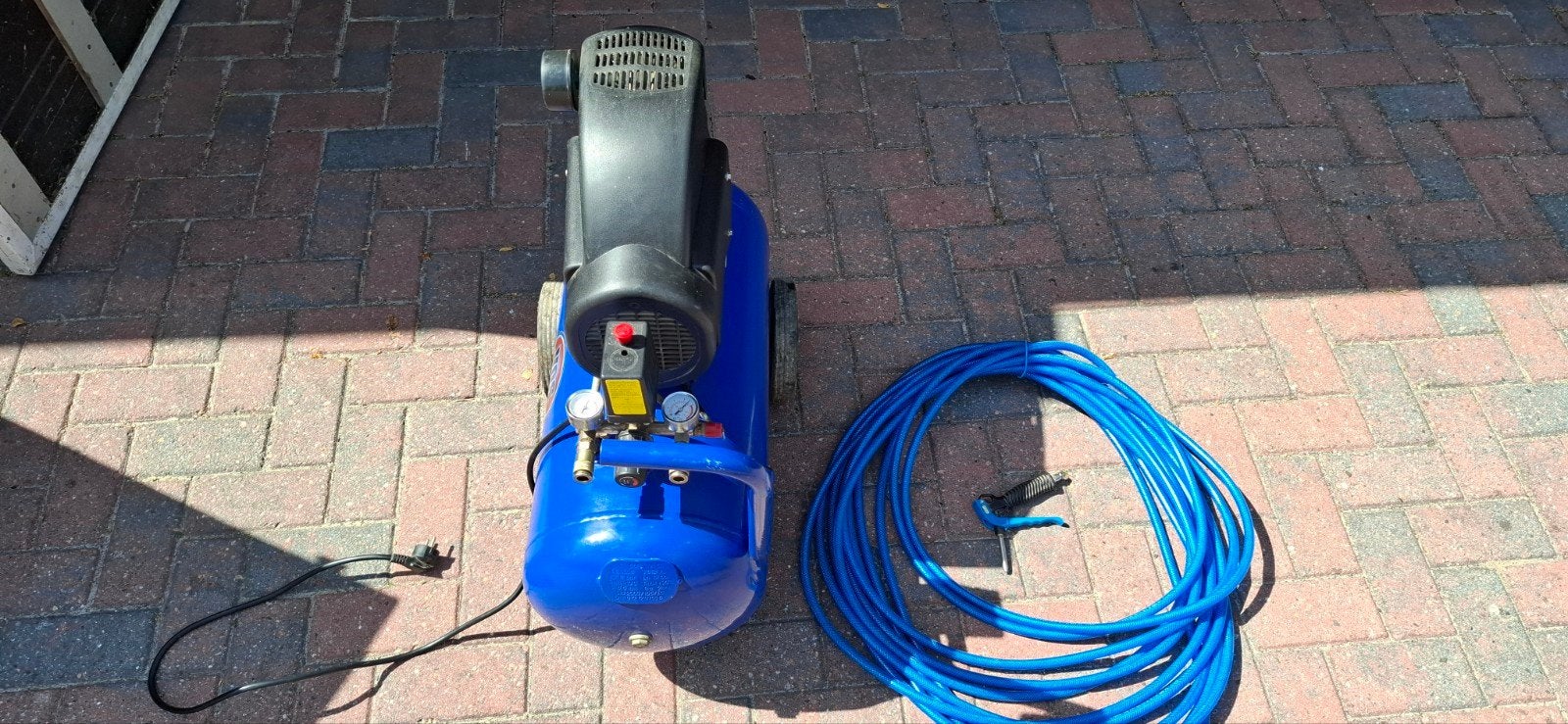 VOS Compressor 50L met luchtslang en blaaspistool, Ophalen, Gebruikt, 6 tot 10 bar, 25 tot 100 liter