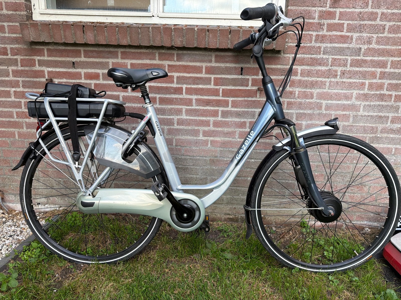 Gazelle Grenoble Comfort E-bike - Z.G.A.N. 2500km, 51 tot 55 cm, Ophalen of Verzenden, Zo goed als nieuw, Gazelle