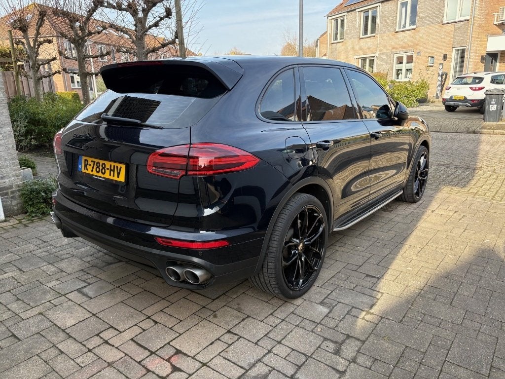 Porsche Cayenne S 3.6 V6 421pk|22"|pano|luchtvering|carplay