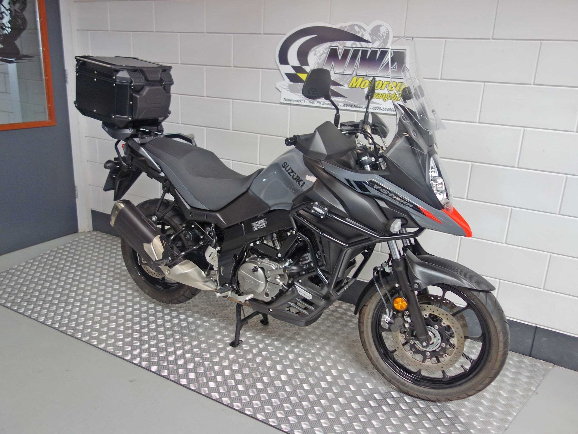 Suzuki DL 650 V-Strom ABS, Motoren, LED Verlichting, Meer dan 35 kW, Toermotor, Handgeschakeld