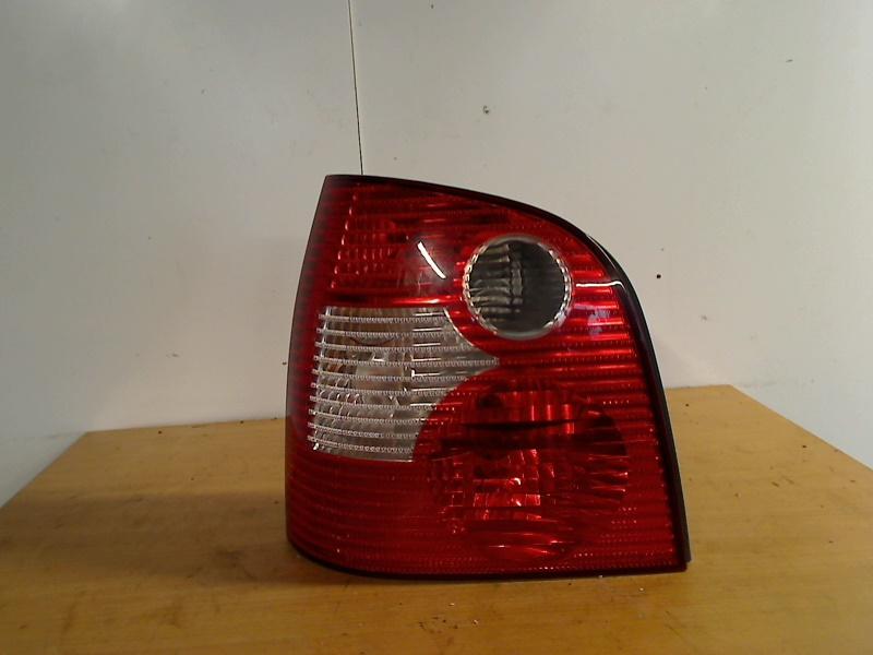 Achterlicht Links Volkswagen Polo IV (9N1/2/3) 2002, Gebruikt, Volkswagen, Volkswagen AG, Kundenbetreuung@volkswagen.de