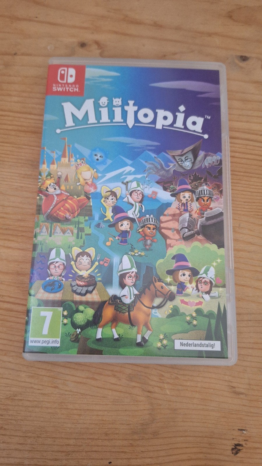 Miitopia Nintendo Switch Game - Zo goed als nieuw, Spelcomputers en Games, Ophalen of Verzenden, Zo goed als nieuw, Met 1 controller